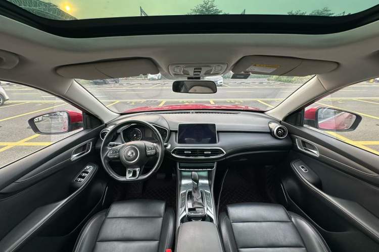 Used MG HS 2018 20T Automatic Two-Wheel Drive Hormone Dynamic Edition China V Standard Interior 3