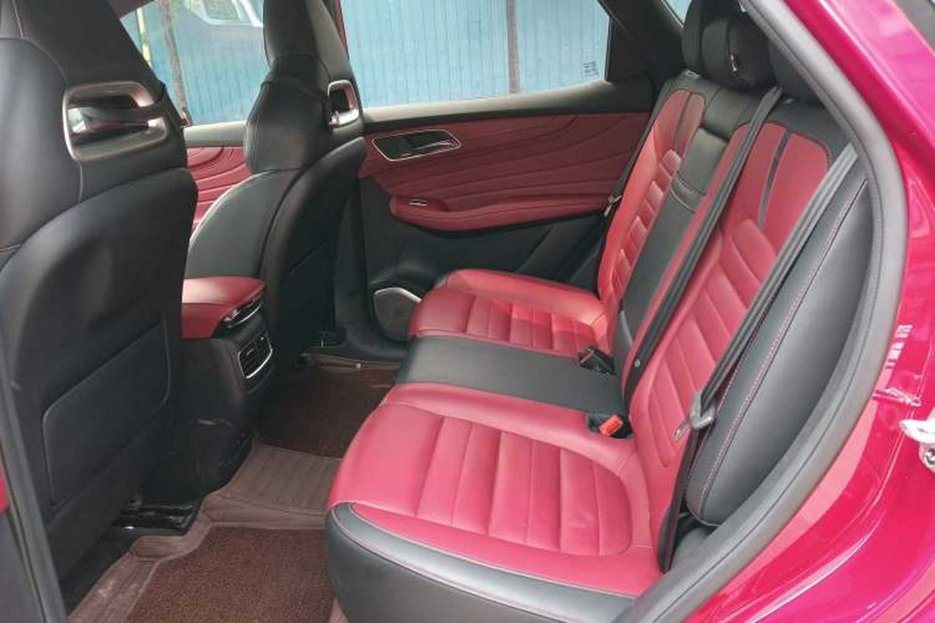 Used MG HS 2018 30T Automatic All-Wheel Drive Trophy Hormone-Infused Version China V Standard Interior 8