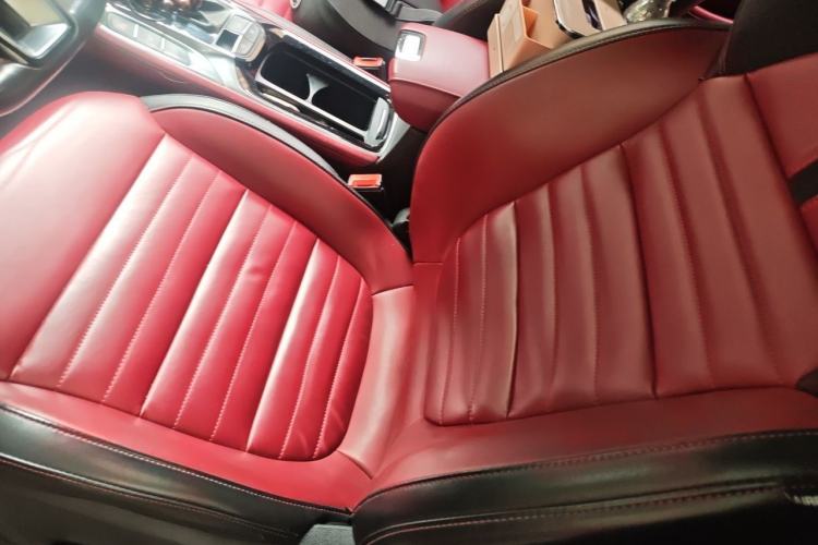 Used MG HS 2018 30T Automatic Two-Wheel Drive Trophy Edition—High-Octane V-Model Left Front Seat