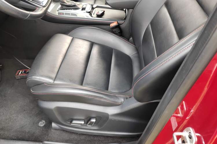 Used MG HS 2018 20T Automatic Two-Wheel Drive Hormone Dynamic Edition China V Standard Left Front Seat