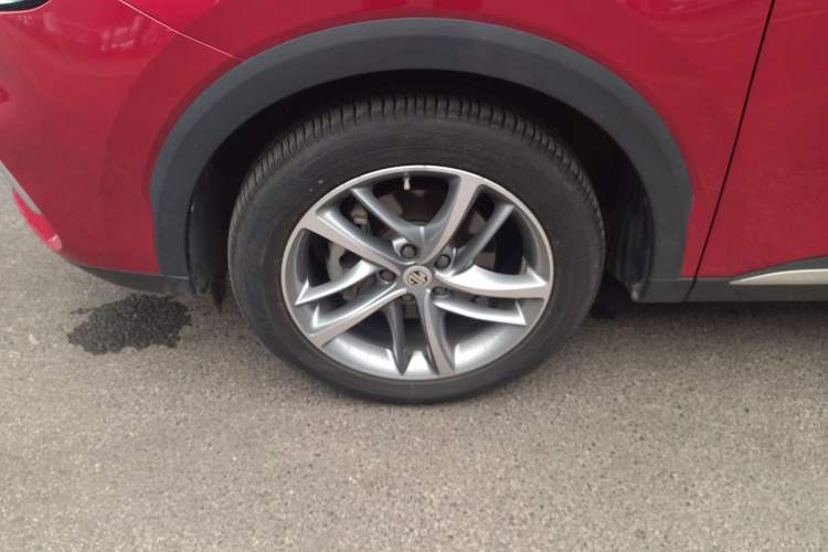 Used MG HS 2018 20T Automatic Two-Wheel Drive Hormone Passion Edition China V Standard Left Front Wheel Hub