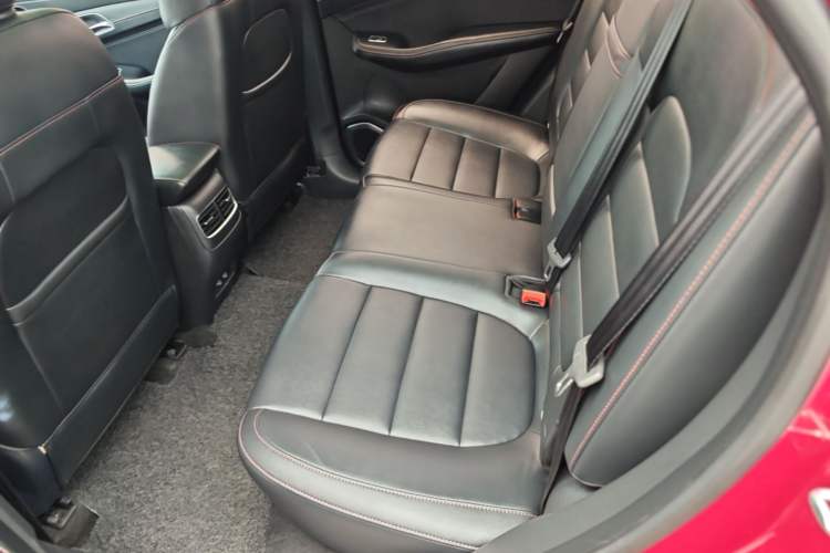 Used MG HS 2018 20T Automatic Two-Wheel Drive Hormone Dynamic Edition China V Standard Left Rear Seat