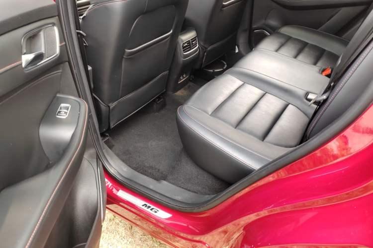 Used MG HS 2018 20T Automatic Two-Wheel Drive Hormone Dynamic Edition China V Standard Left Rear Seat