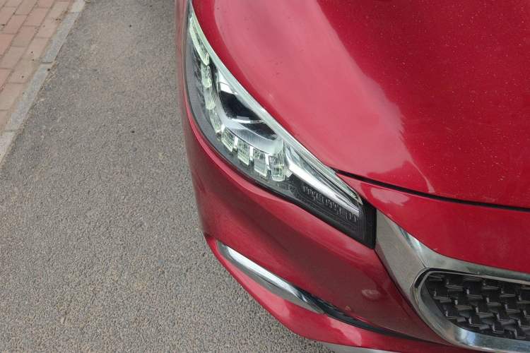Used MG HS 2018 20T Automatic Two-Wheel Drive Hormone Passion Edition China V Standard Right Front Headlight
