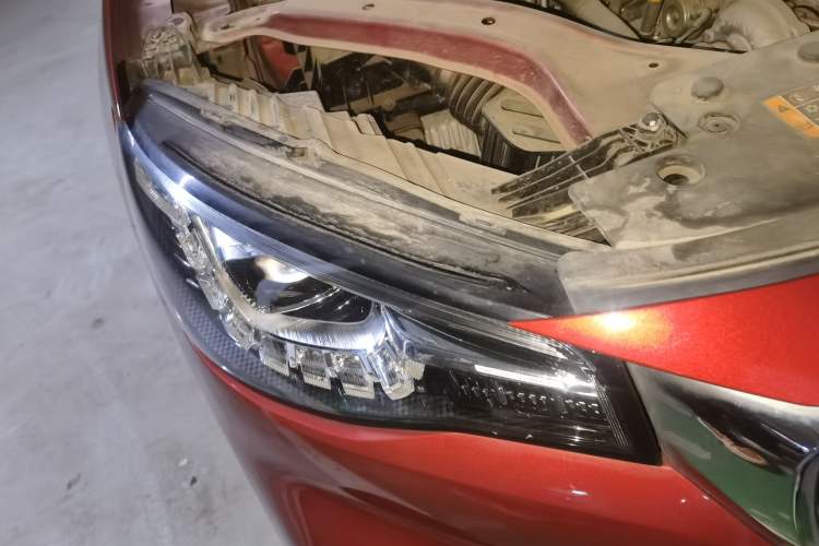 Used MG HS 2018 30T Automatic 4x4 Trophy "Hormone of Passion" Edition China V Standard Right Front Headlight