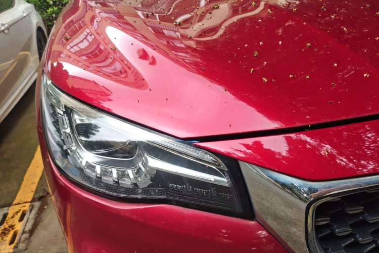 Used MG HS 2018 30T Automatic Two-Wheel Drive Trophy Edition—High-Octane V-Model Right Front Headlight