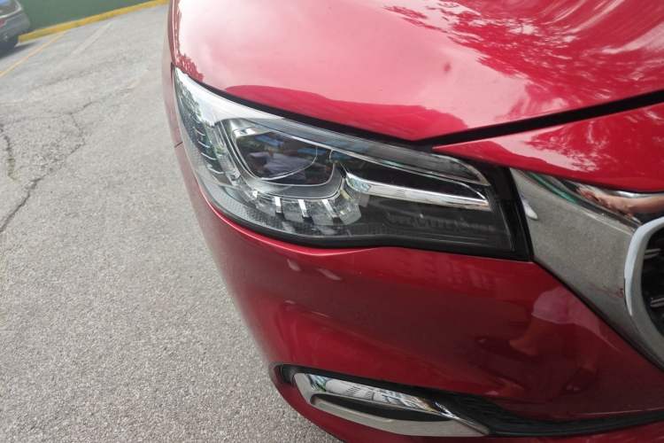 Used MG HS 2018 20T Automatic Two-Wheel Drive Hormone Passion Edition China V Standard Right Front Headlight