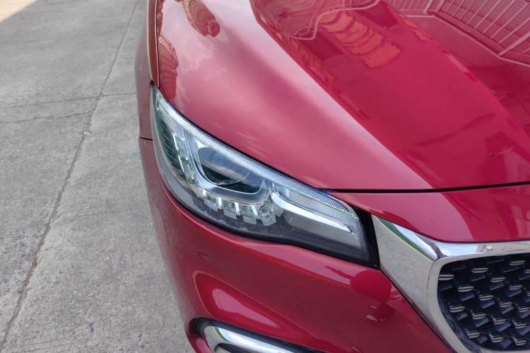 Used MG HS 2018 20T Automatic Two-Wheel Drive Hormone Dynamic Edition China V Standard Right Front Headlight