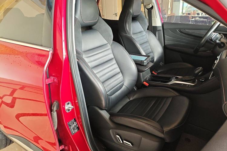 Used MG HS 2018 20T Automatic Two-Wheel Drive Hormone Passion Edition China V Standard Right Front Seat