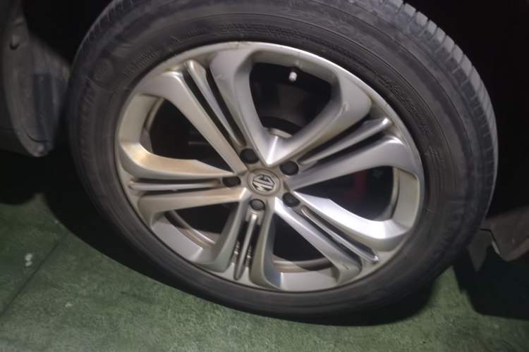 Used MG HS 2018 30T Automatic 2WD Trophy Hormone-Driven Edition China V Standard Right Front Wheel Hub
