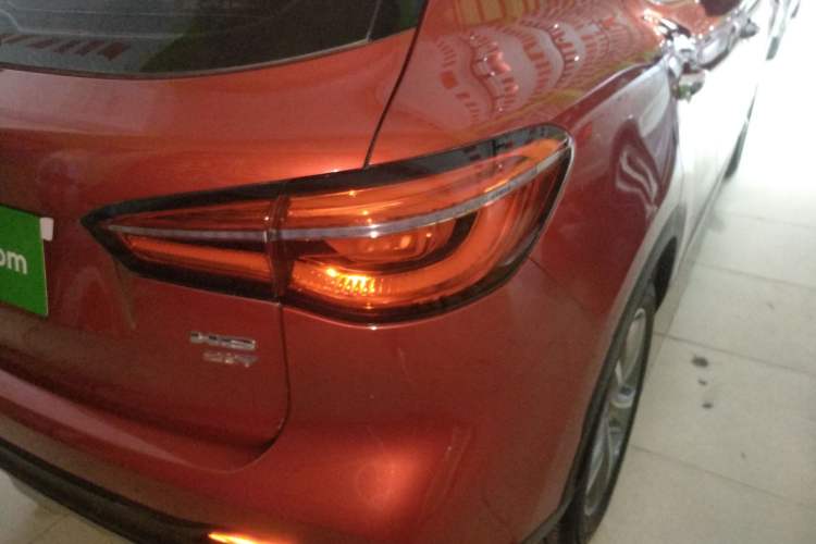 Used MG HS 2018 20T Automatic Two-Wheel Drive Hormone Passion Edition China V Standard Right Rear Taillight