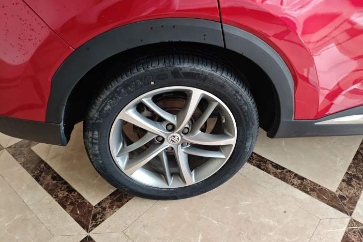 Used MG HS 2018 20T Automatic Two-Wheel Drive Hormone Passion Edition China V Standard Right Rear Wheel Hub