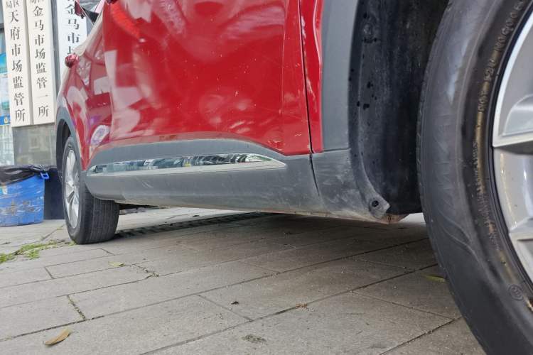 Used MG HS 2018 20T Automatic Two-Wheel Drive Hormone Dynamic Edition China V Standard Right Side Sill