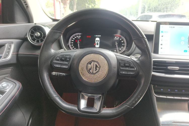 Used MG HS 2018 20T Automatic Two-Wheel Drive Hormone Passion Edition China V Standard Steering Wheel