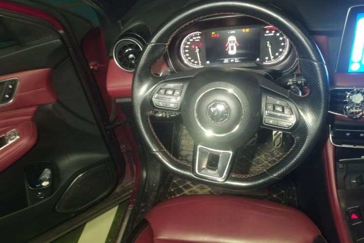 Used MG HS 2018 30T Automatic 2WD Trophy Hormone-Driven Edition China V Standard Steering Wheel