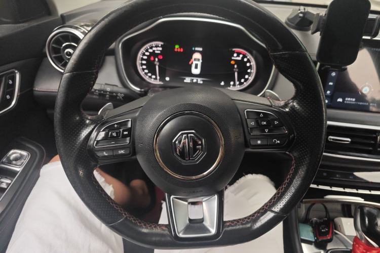 Used MG HS 2018 20T Automatic Two-Wheel Drive Hormone Passion Edition China V Standard Steering Wheel
