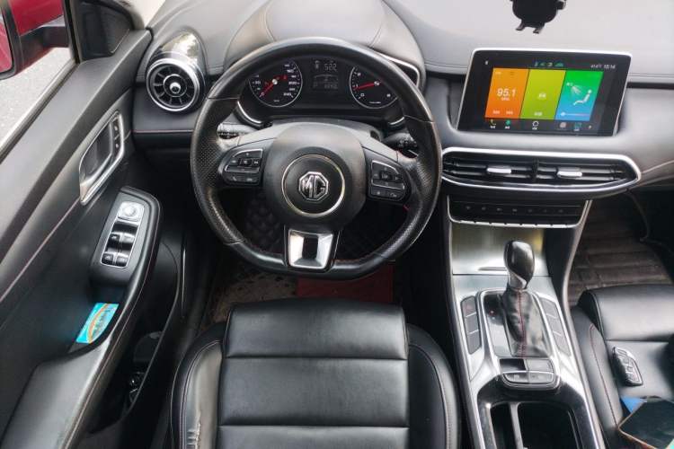 Used MG HS 2018 20T Automatic Two-Wheel Drive Hormone Dynamic Edition China V Standard Steering Wheel