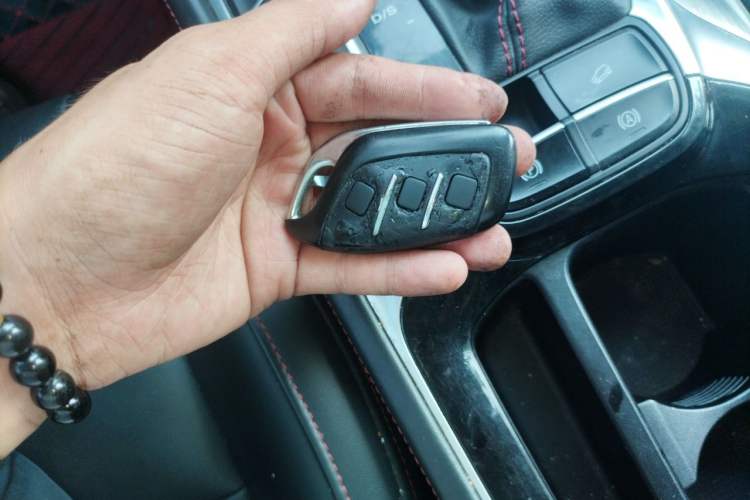 Used MG HS 2018 20T Automatic Two-Wheel Drive Hormone Dynamic Edition China V Standard Vehicle Key