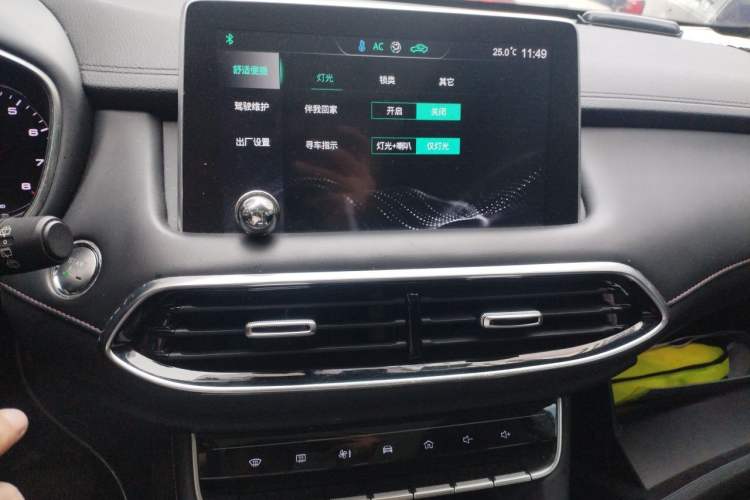Used MG HS 2018 20T Automatic Two-Wheel Drive Hormone Dynamic Edition China V Standard Audio And AC Panel