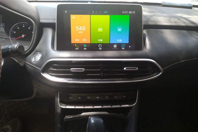 Used MG HS 2018 20T Automatic Two-Wheel Drive Hormone Dynamic Edition China V Standard Audio And AC Panel
