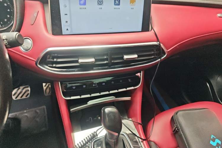 Used MG HS 2018 30T Automatic 2WD Trophy Hormone-Driven Edition China V Standard Audio And AC Panel