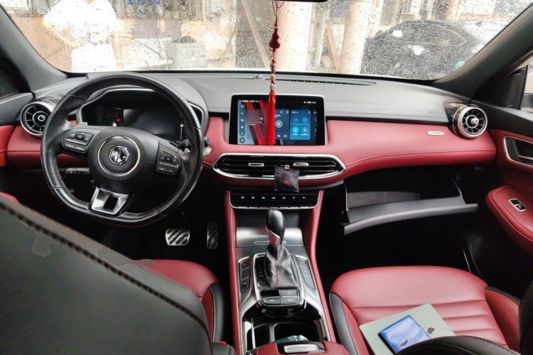 Used MG HS 2018 30T Automatic 2WD Trophy Hormone-Driven Edition China V Standard Center Console
