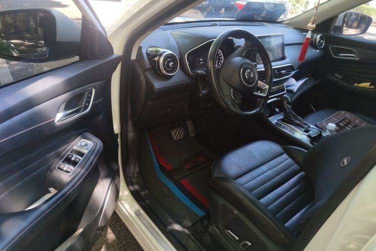 Used MG HS 2018 20T Automatic Two-Wheel Drive Hormone Passion Edition China V Standard Driver Seat