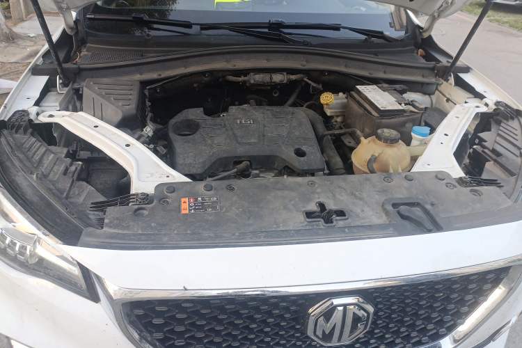 Used MG HS 2018 20T Automatic Two-Wheel Drive Hormone Dynamic Edition China V Standard Engine Bay
