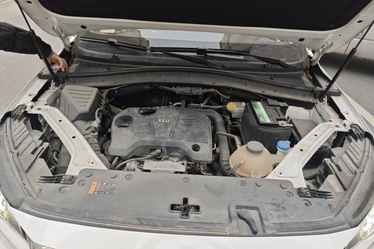 Used MG HS 2018 20T Automatic Two-Wheel Drive Hormone Dynamic Edition China V Standard Engine Bay
