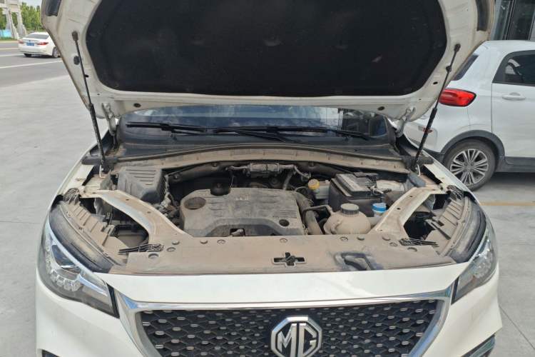 Used MG HS 2018 20T Manual Two-Wheel Drive Hormone-Driven Edition China V Standard Engine Bay