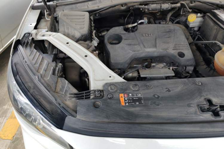 Used MG HS 2018 20T Automatic Two-Wheel Drive Hormone Dynamic Edition China V Standard Engine Bay Right