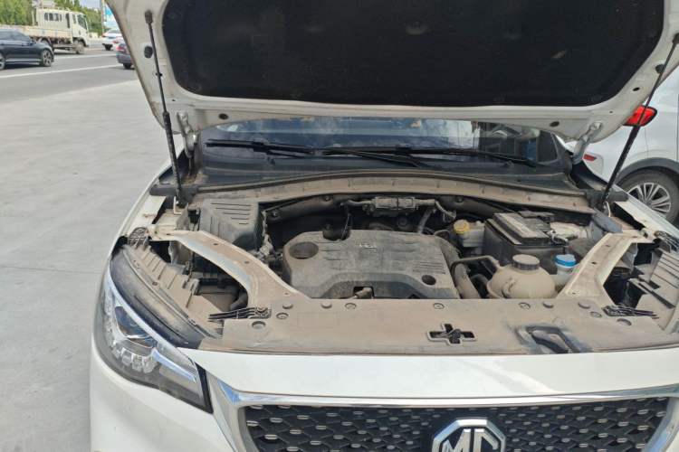 Used MG HS 2018 20T Manual Two-Wheel Drive Hormone-Driven Edition China V Standard Engine Bay Right