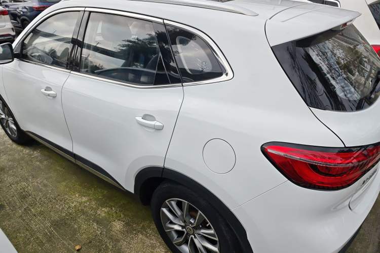 Used MG HS 2018 20T Manual Two-Wheel Drive Hormone-Driven Edition China V Standard Exterior 2