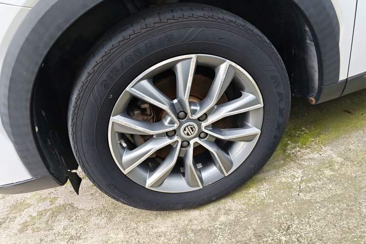 Used MG HS 2018 20T Manual Two-Wheel Drive Hormone-Driven Edition China V Standard Exterior 4