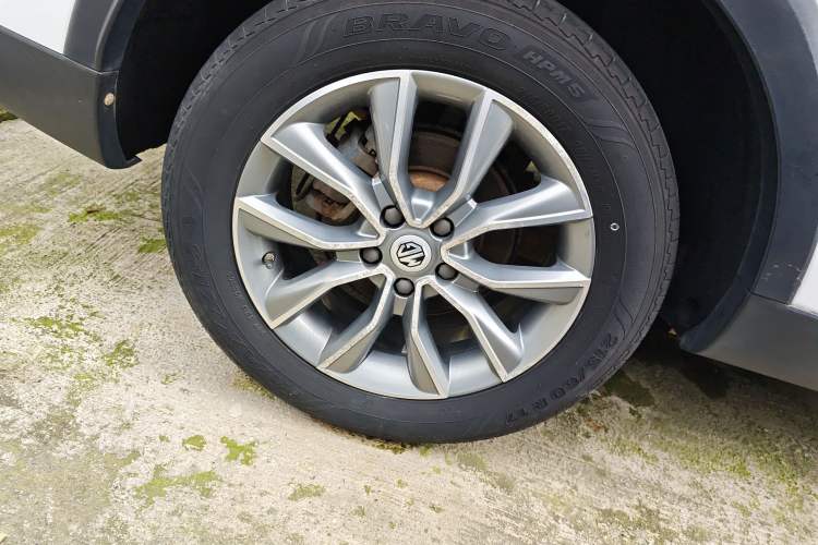 Used MG HS 2018 20T Manual Two-Wheel Drive Hormone-Driven Edition China V Standard Exterior 5