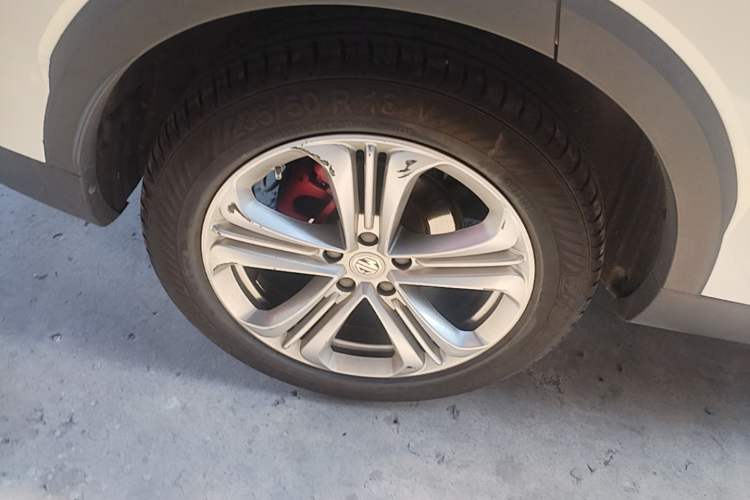 Used MG HS 2018 30T Automatic Two-Wheel Drive Trophy Edition—High-Octane V-Model Exterior 5