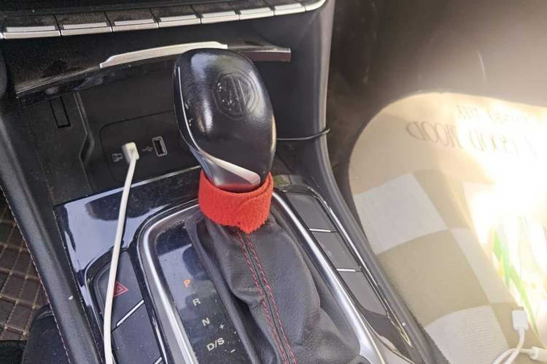 Used MG HS 2018 20T Automatic Two-Wheel Drive Hormone Dynamic Edition China V Standard Gear Lever