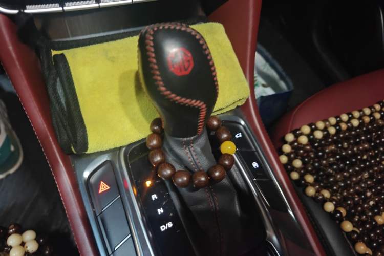 Used MG HS 2018 30T Automatic 2WD Trophy Hormone-Driven Edition China V Standard Gear Lever