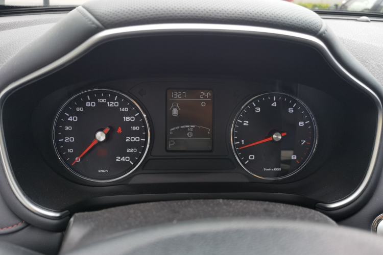 Used MG HS 2018 20T Automatic Two-Wheel Drive Hormone Dynamic Edition China V Standard Instrument Cluster