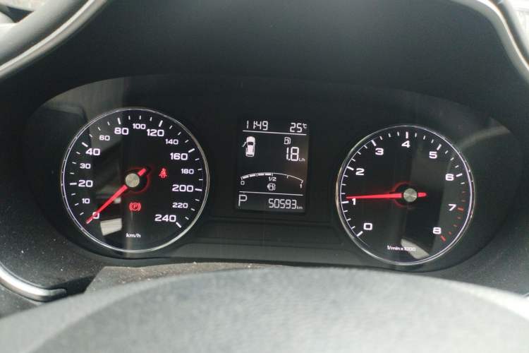 Used MG HS 2018 20T Automatic Two-Wheel Drive Hormone Dynamic Edition China V Standard Instrument Cluster