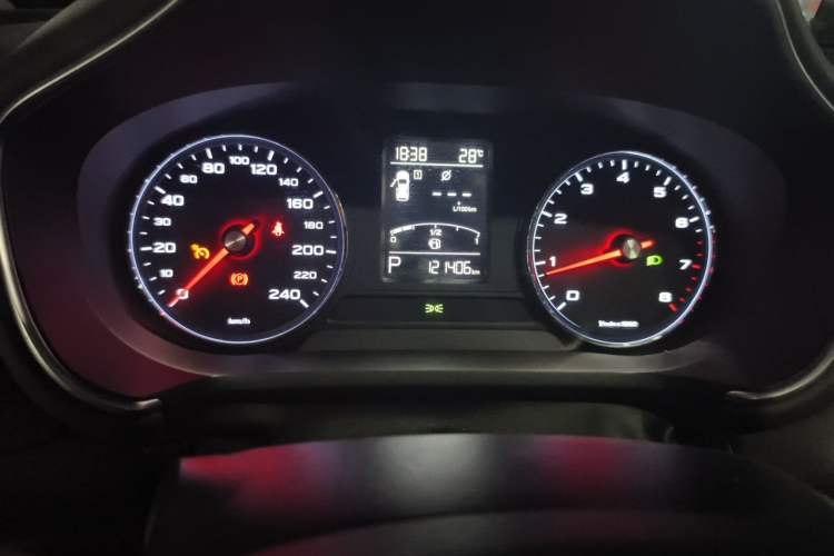 Used MG HS 2018 20T Automatic Two-Wheel Drive Hormone Dynamic Edition China V Standard Instrument Cluster