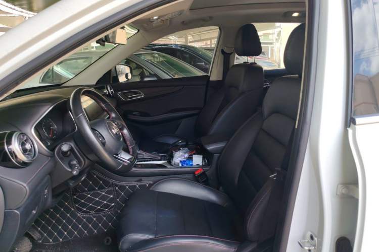 Used MG HS 2018 20T Automatic Two-Wheel Drive Hormone Dynamic Edition China V Standard Left Front Seat