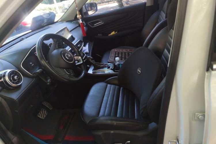 Used MG HS 2018 20T Automatic Two-Wheel Drive Hormone Passion Edition China V Standard Left Front Seat