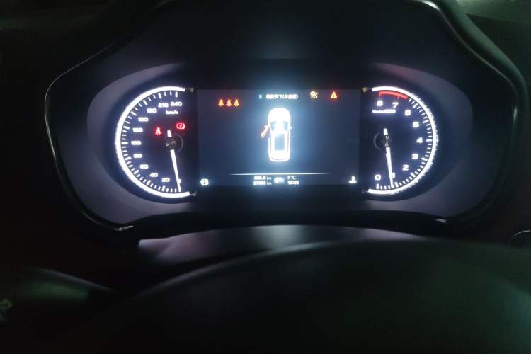 Used MG HS 2018 30T Automatic 2WD Trophy Hormone-Driven Edition China V Standard Odometer Close Up