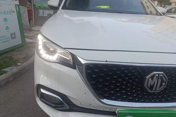 Used MG HS 2018 20T Automatic Two-Wheel Drive Hormone Dynamic Edition China V Standard Right Front Headlight