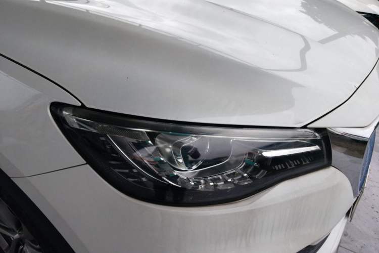 Used MG HS 2018 30T Automatic Two-Wheel Drive Trophy Edition—High-Octane V-Model Right Front Headlight