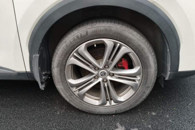 Used MG HS 2018 30T Automatic Two-Wheel Drive Trophy Edition—High-Octane V-Model Right Front Wheel Hub