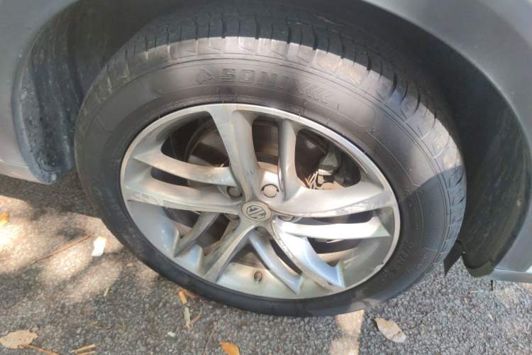 Used MG HS 2018 20T Automatic Two-Wheel Drive Hormone Passion Edition China V Standard Right Front Wheel Hub