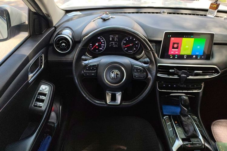 Used MG HS 2018 20T Automatic Two-Wheel Drive Hormone Dynamic Edition China V Standard Steering Wheel