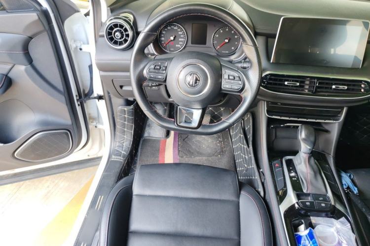 Used MG HS 2018 20T Automatic Two-Wheel Drive Hormone Dynamic Edition China V Standard Steering Wheel